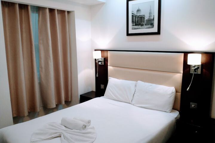 Room 11 of 79