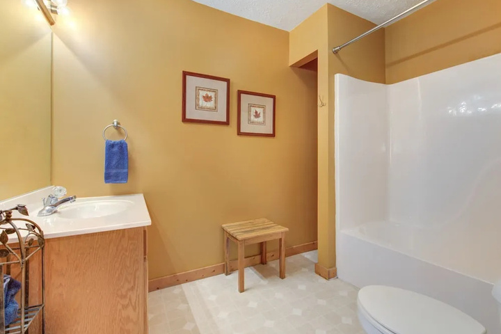 Room 8 of 20