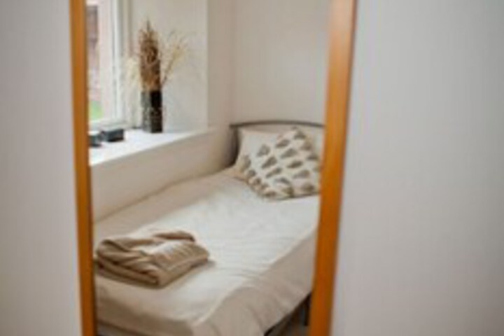 Room 35 of 60