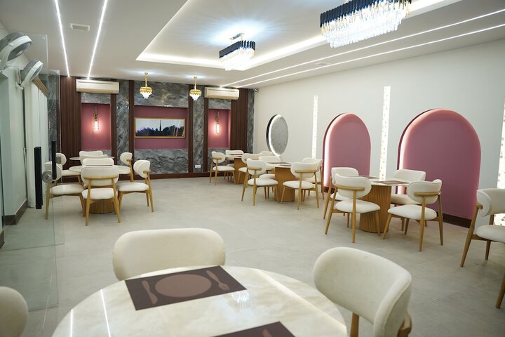 Dining 70 of 84