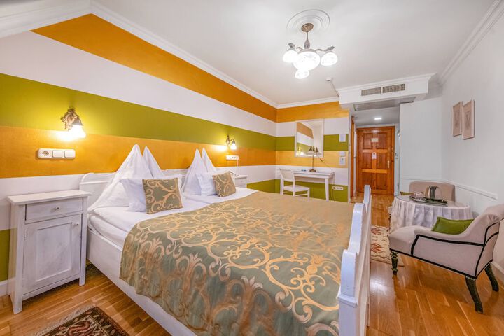 Room 10 of 58