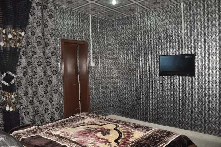 Room 30 of 40