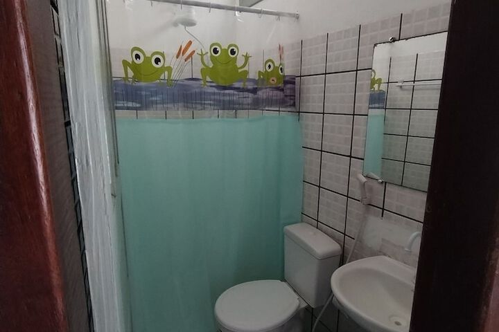 Room 14 of 37