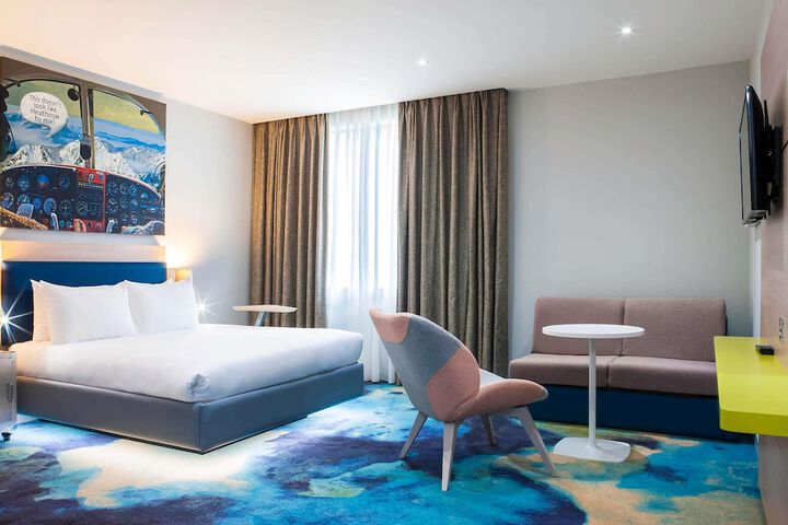 Room 10 of 44