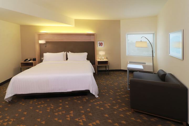 Room 6 of 88