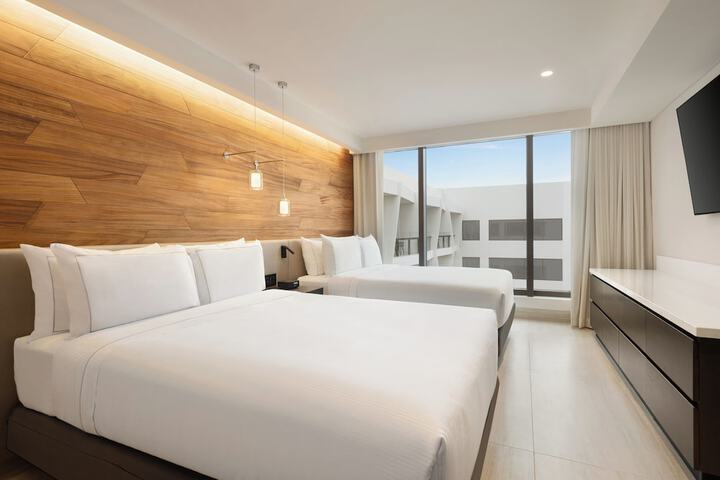 Room 16 of 220