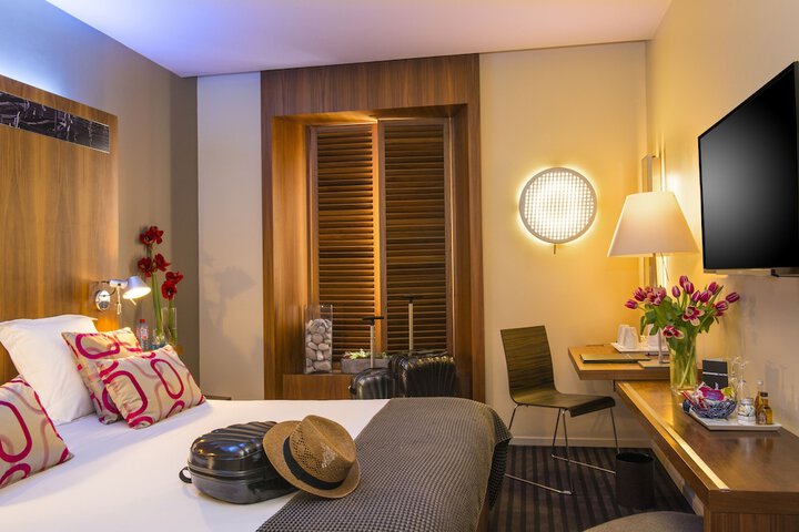 Room 75 of 134