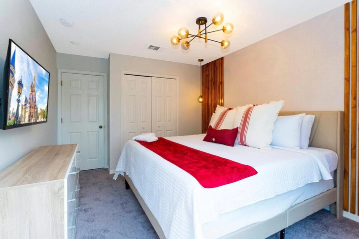 Room 3 of 21