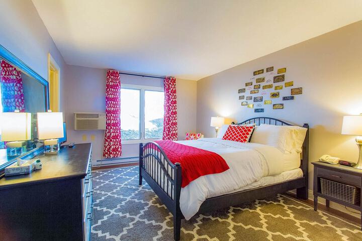 Room 40 of 290
