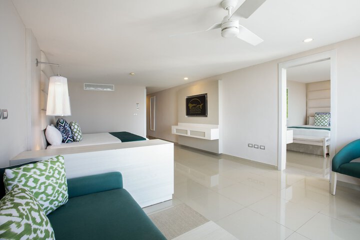 Room 17 of 209