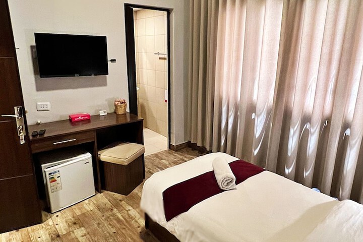 Room 25 of 114