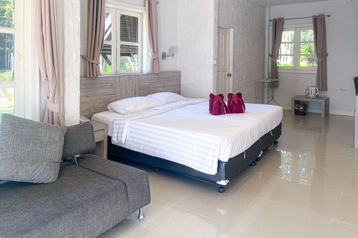 Room 28 of 122