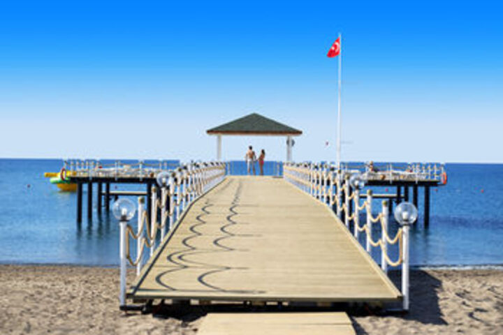 Sundeck 73 of 86