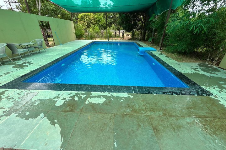 Pool 25 of 66