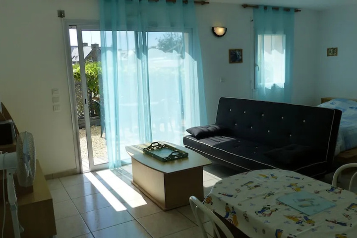 Room 4 of 15