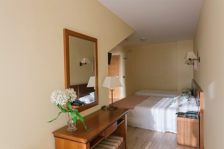 Room 80 of 175