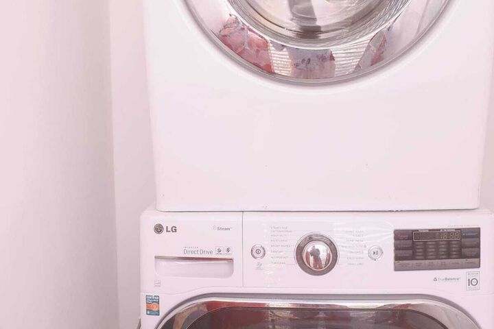 Laundry 37 of 86