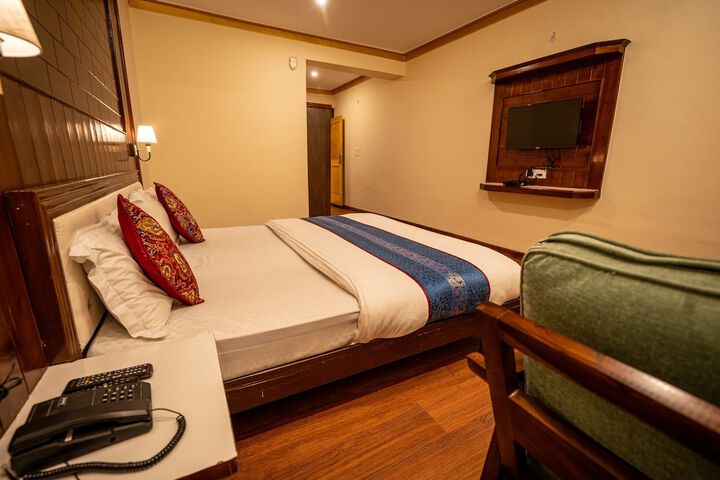 Room 9 of 49