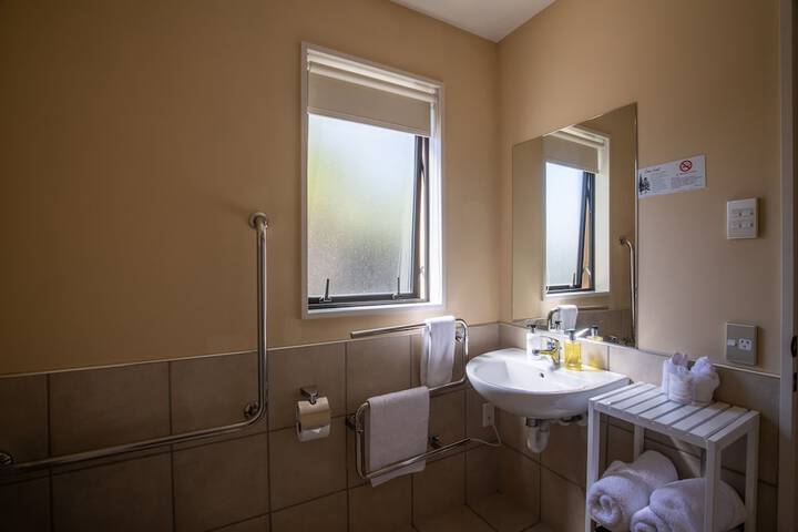 Room 43 of 54