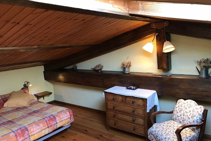Room 11 of 52