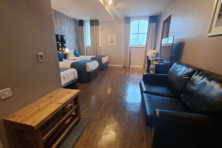Room 47 of 182