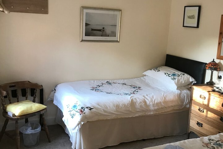 Room 5 of 68