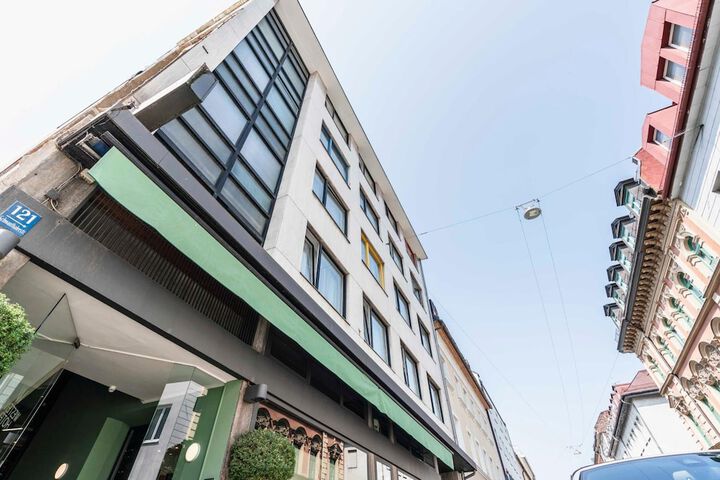 Hotel 38 από 39