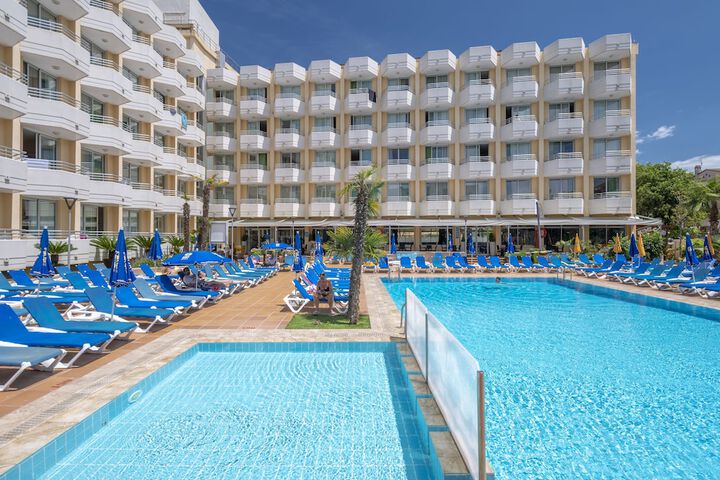 Pool Hotel