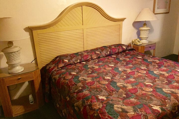 Room 5 of 24