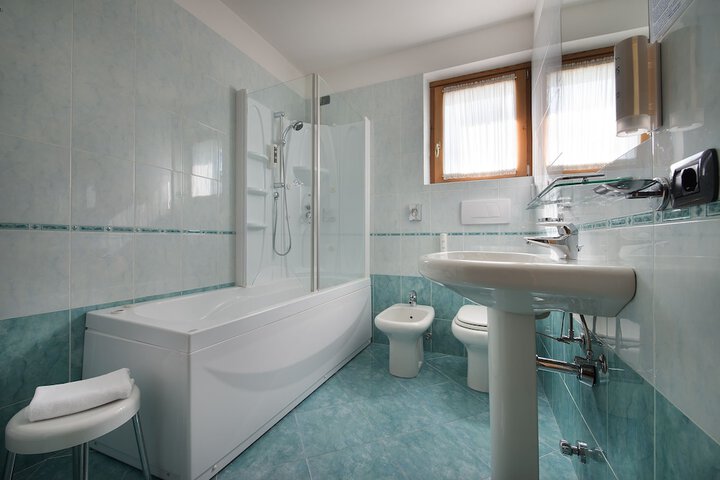 Bath Photo