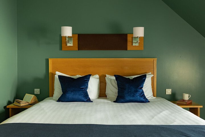 Room 15 of 54