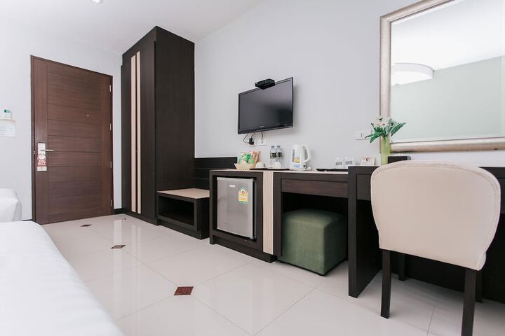 Room 67 of 214