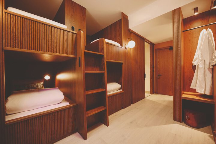 Room 11 of 63
