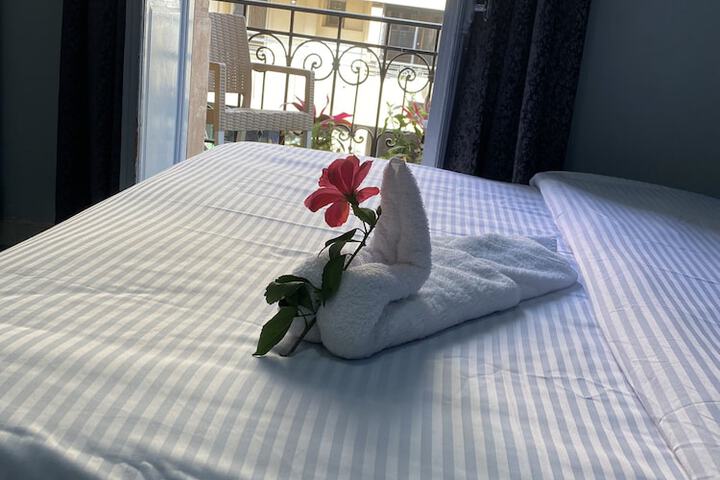 Room 27 of 55