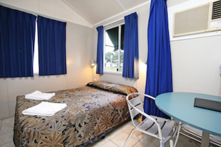 Room 73 of 261