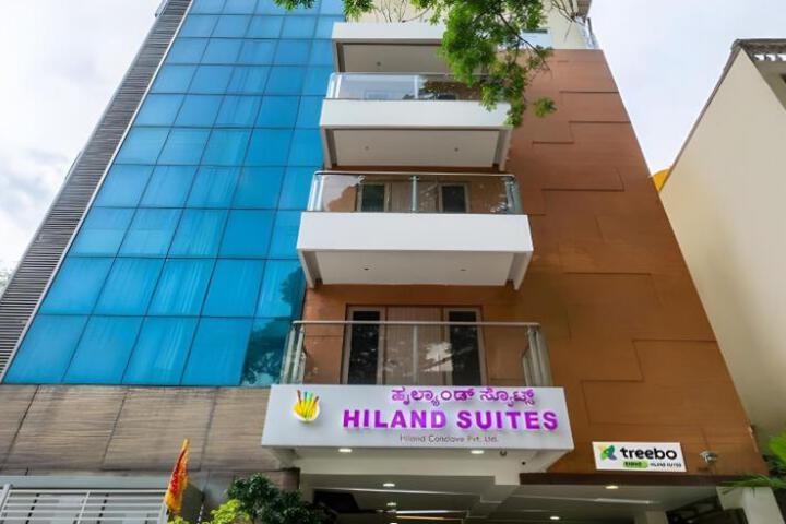 Smile Stay Hiland Suites