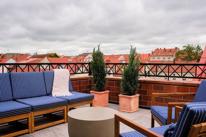 Terrace/Patio 38 of 86