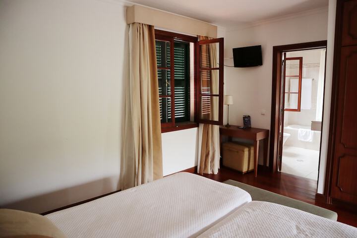 Room 21 of 117