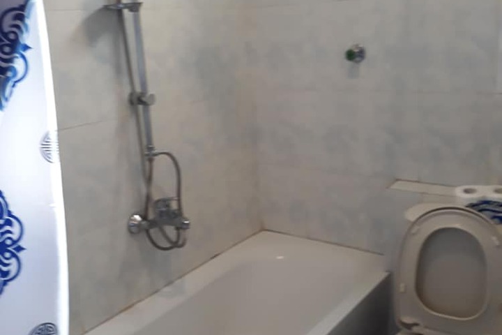 Room 46 of 85