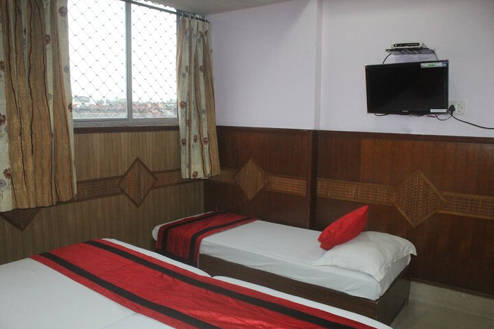 Room 9 of 29