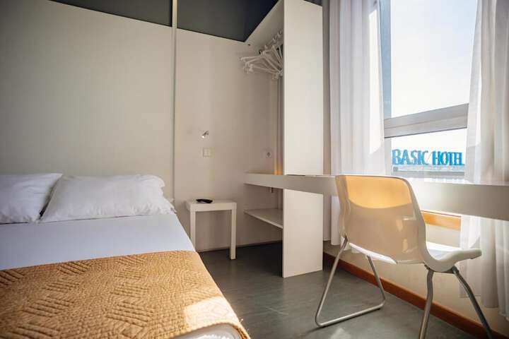 Room 22 of 69