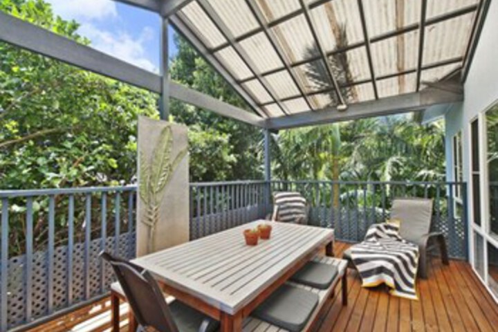 Terrace/Patio 2 of 19