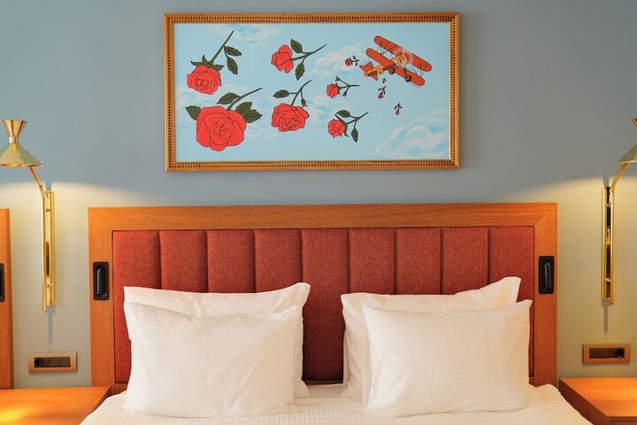 Room 4 of 75