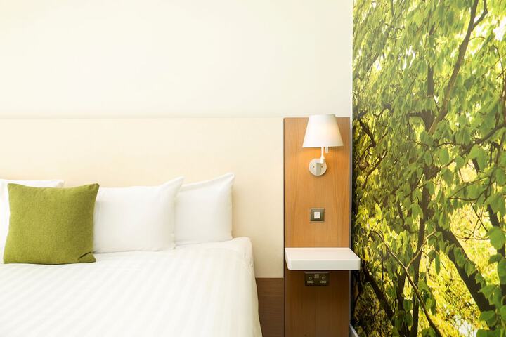Room 21 of 53