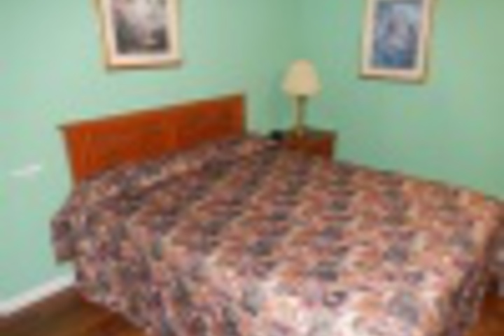 Room 52 of 131