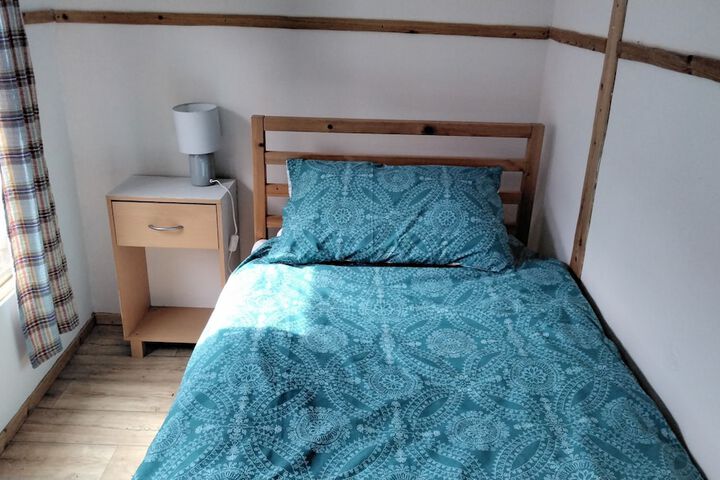 Room 5 of 27