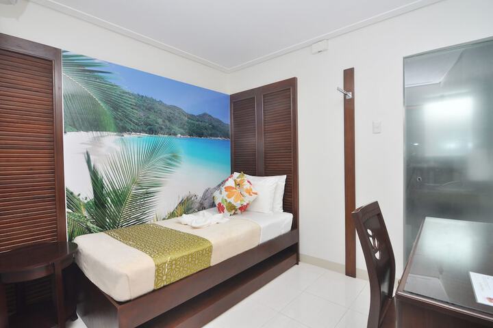 Room 6 of 41
