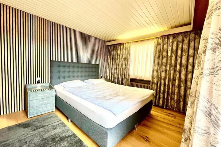 Room 20 of 49