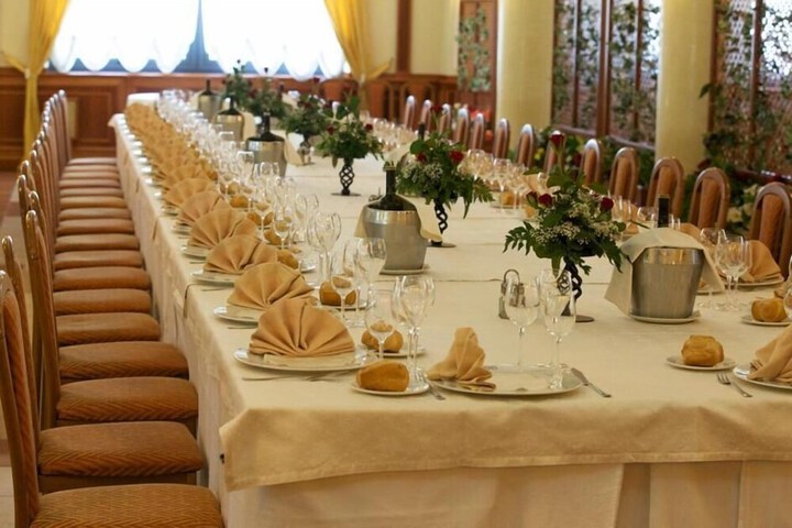 Ballroom/Hall 44 of 54