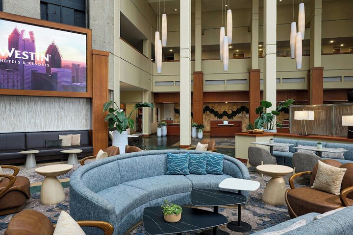 Entrance & Lobby